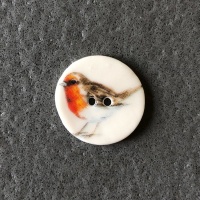 Robin Smaller Medium Circle Button